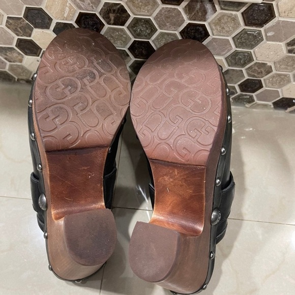 UGG clog shoes 6 - Picture 5 of 10